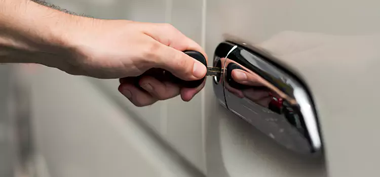 Why Choose Our Auto Locksmith Team in Wauwatosa, WI?